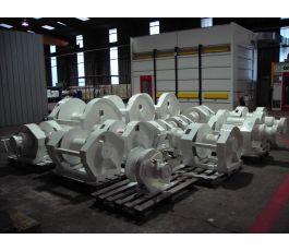 AUXILIARY WINCHES FOR TUNA VESSELS